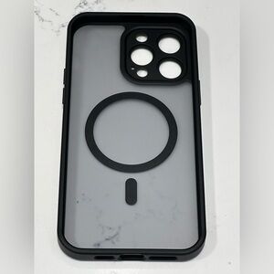 iPhone 14 Pro Max Case & 2 Glass Screen Protectors - MagSafe